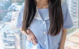 稚乖画册 – 在赤西夜夜的中心，图库分享里的“裤里丝”，呃，不好意思有点分心。