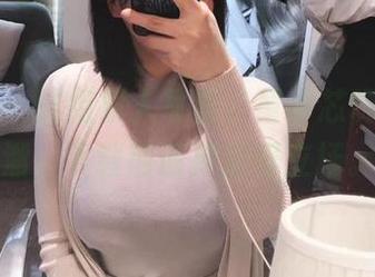 微密圈 – 这组双人写真，童小芯玩得可真溜，下载前请择定好立场。