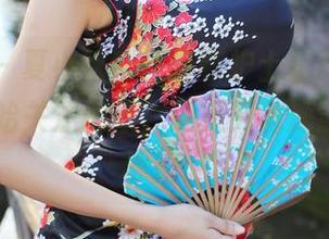 美媛馆 – 夏小秋秋秋最新护士套图，是想让我开始关注健康，还是另有深意…难以琢磨。