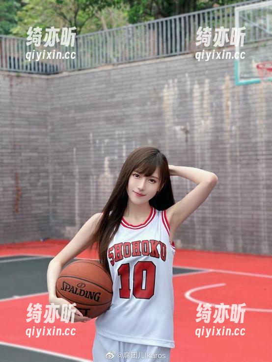 腐团儿Ikaros 水墨蕾丝,私房原图里腐团儿Ikaros的迷人侧颜