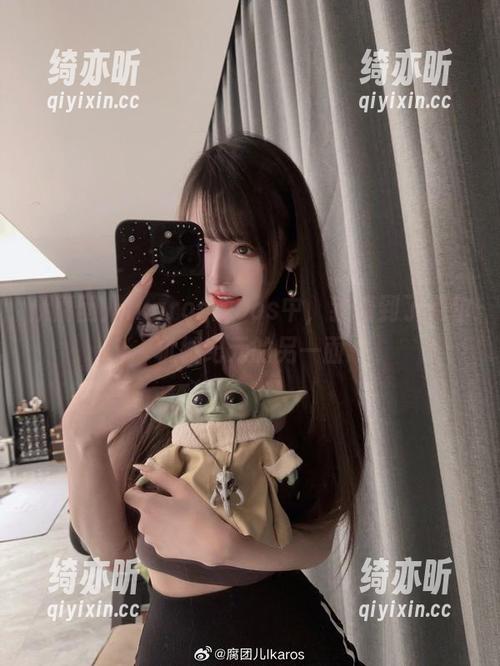 从腐团儿Ikaros的cos中，我看到了尼尔机械纪元的另一面