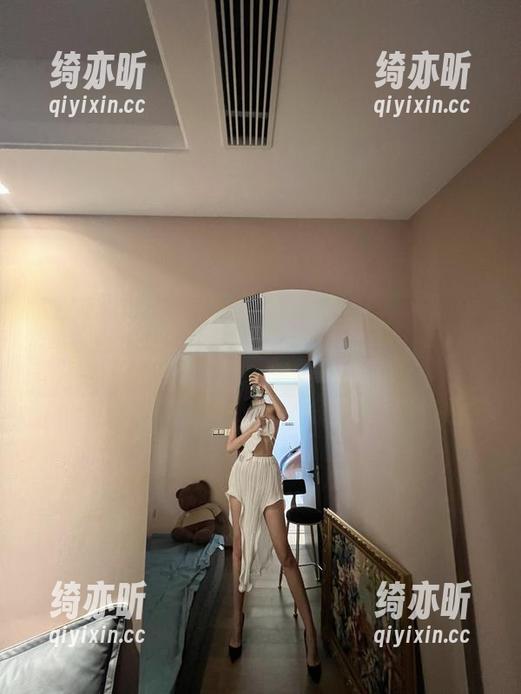 微密圈 - 就问你葛征的黑点黑丝合集看了没？看了再说“黑”！