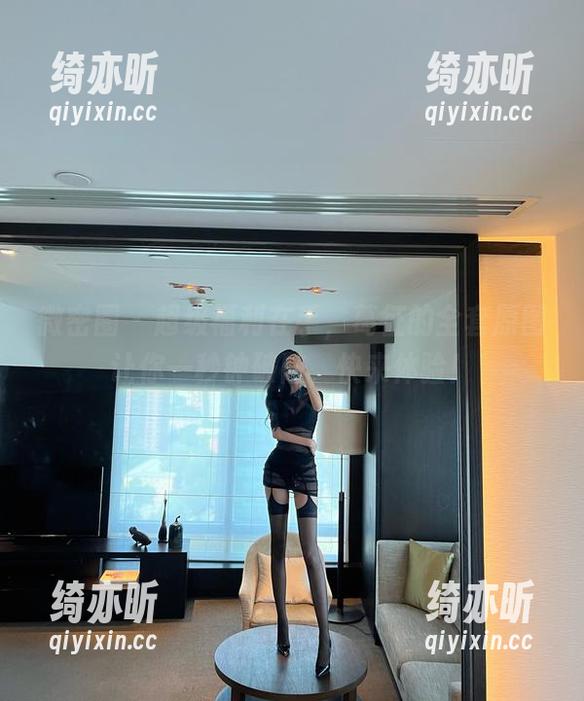 微密圈 - 超级福利在手，葛征的全套原图让你一秒钟破防，快来体验！