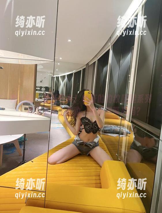 葛征 微密圈 - 最新写真!葛征的豹纹腿腿系列,真的是腿上有豹,走路都带风吗?