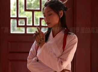 蜜桃社 – “真希的泳装”只是一种标签，细节里的高清却让人抓狂