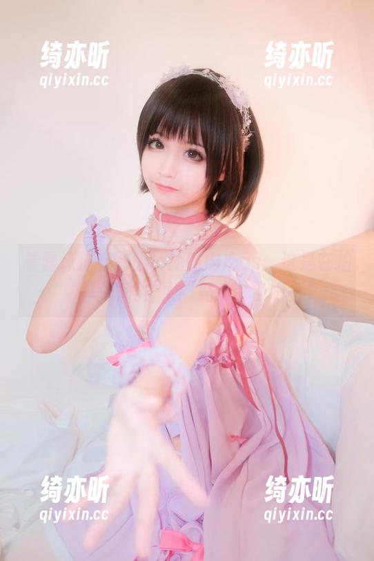 蠢沫沫 看蠢沫沫穿制服,我的内心os:这是在拍写真吗?太“贴心”了吧