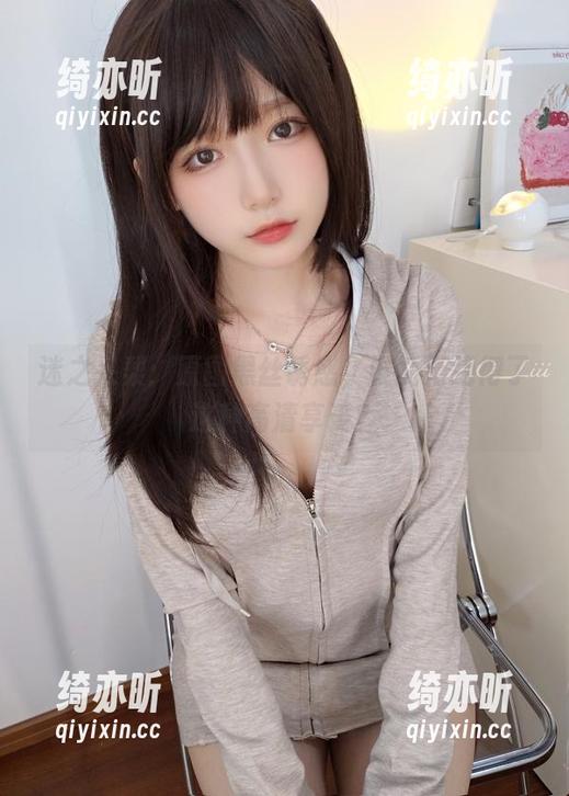 迷之呆梨 迷之呆梨:原图黑丝诱惑,谁能拒绝得了这种高清享受?