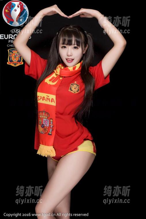 青豆客-施忆佳Kitty酱 青豆客 - 施忆佳Kitty酱的女仆美图,难道真的是在时光机里拍的吗?